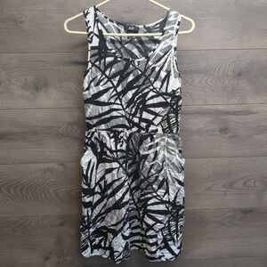 AGB Sleeveless Casual Dress  With Pockets Women's Size Small